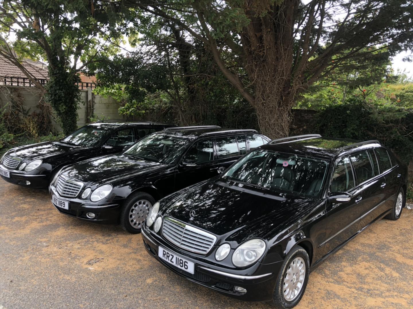 327718739_550322333725751_4740537749673000383_n Traditional Hearses & Limousines